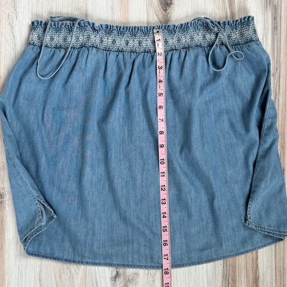 Vince Camuto Summer Bloom Chambray Embroidered Tank Top Size XL - Picture 10 of 11